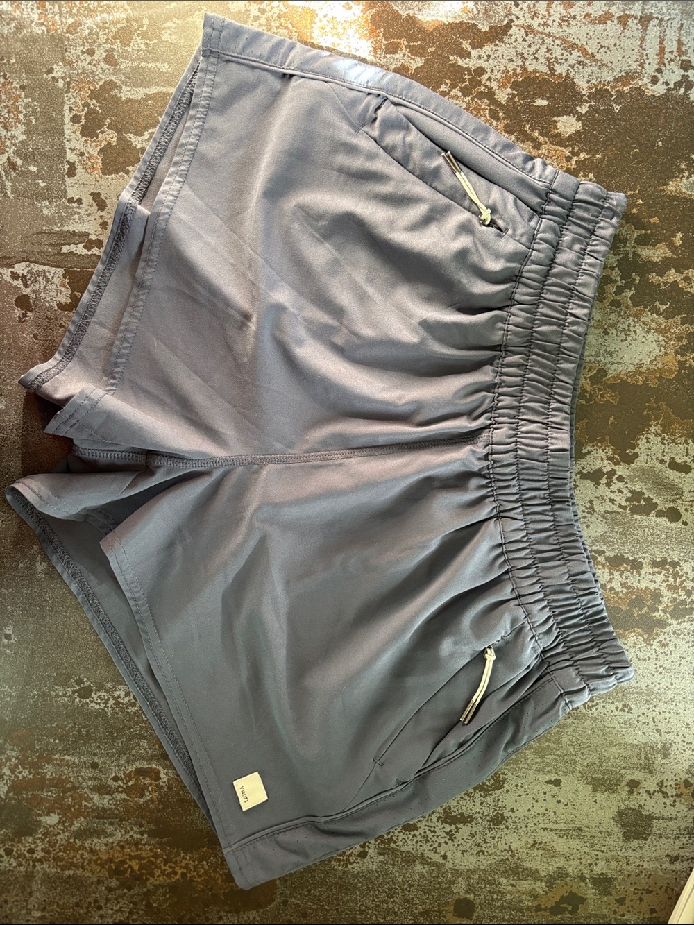 Women’s Vuori Gray/Blue Dash Athletic Shorts Size M